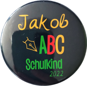 Schulkind Button ABC mit Namen dunkelblau